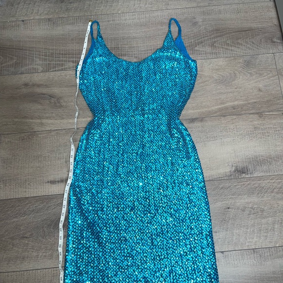 GENE SHELLY'S Elegant Teal Sequin Dress - Picture 3 of 13